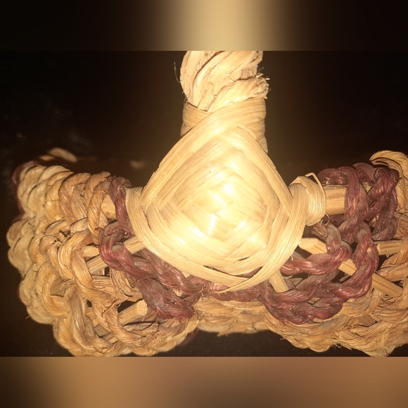 Woven butt egg basket - Picture 5 of 5